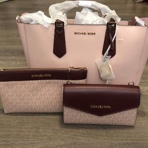 Michael Kors Kimberly Large 3 in 1 Tote.